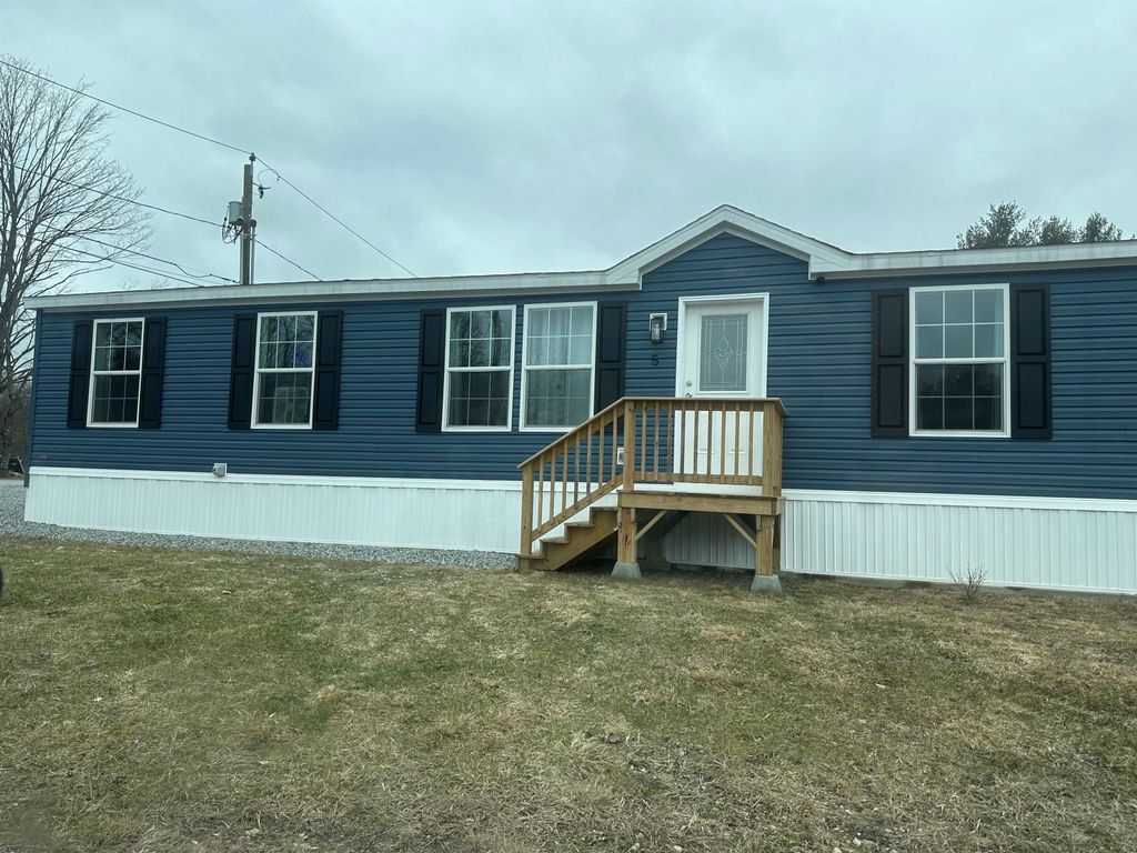 Photo of 17 Pleasant Valley Road, Stratford, NH 03590 (MLS # 5046960)