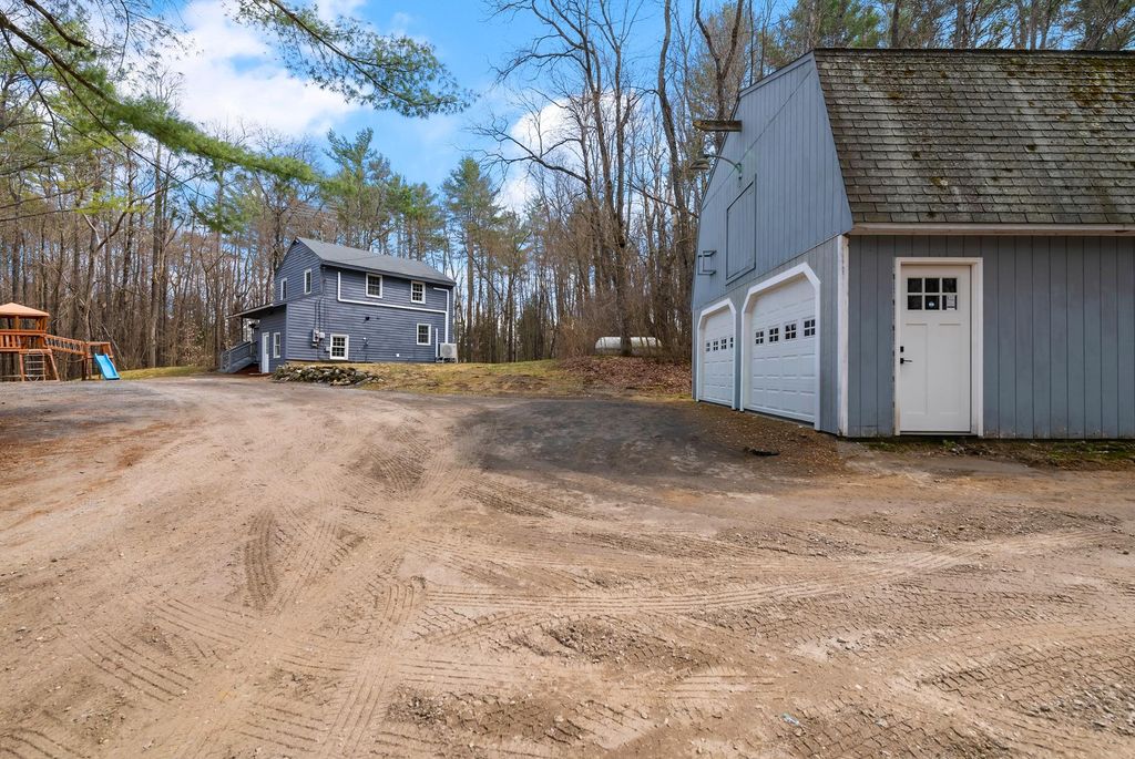 Photo of 9 Lighthouse Way, Newport, NH 03773 (MLS # 5083919)