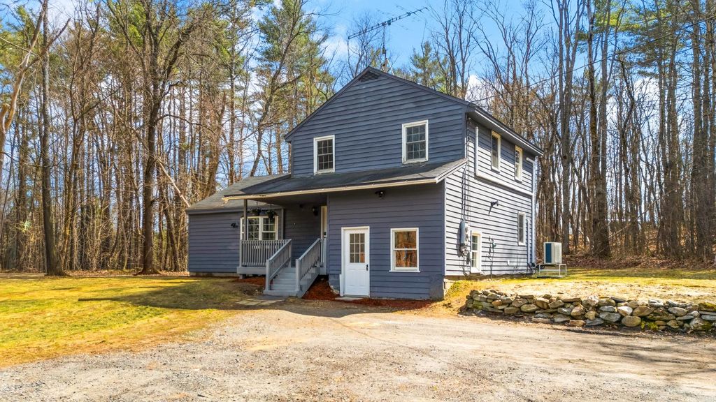 Photo of 9 Lighthouse Way, Newport, NH 03773 (MLS # 5083919)