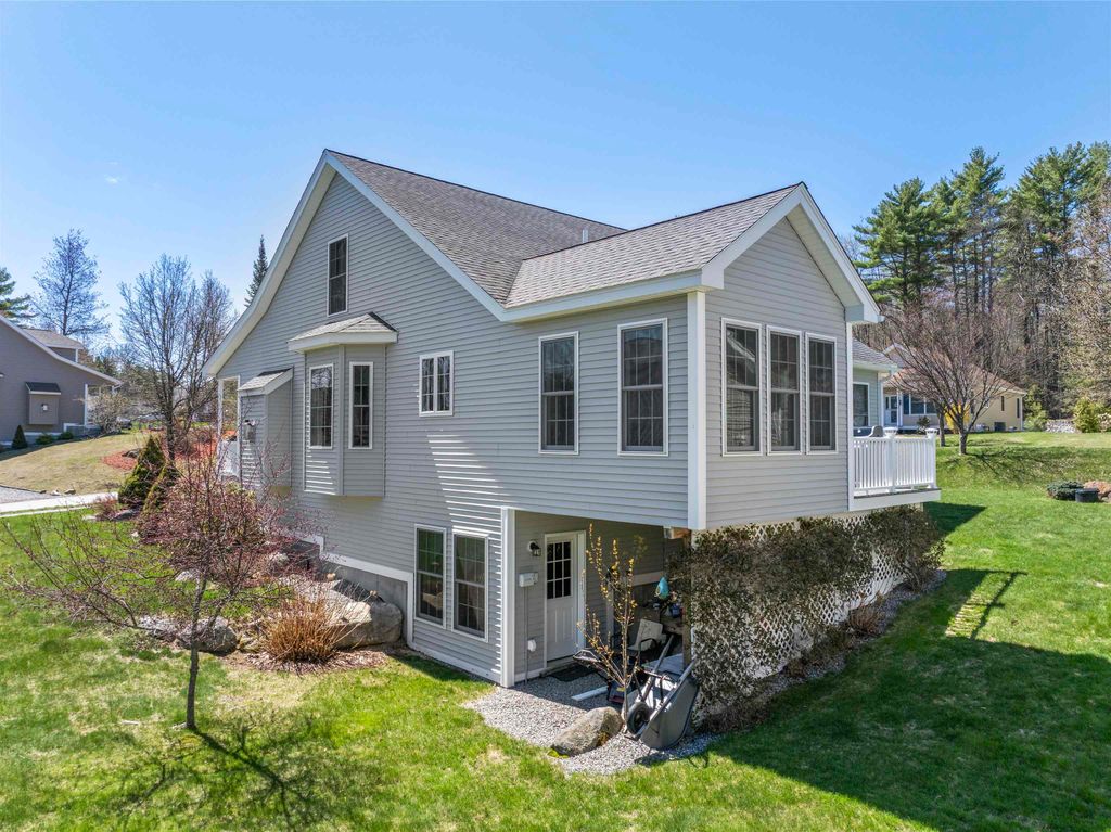 Photo of 8 Port Way, Laconia, NH 03246 (MLS # 5086910)
