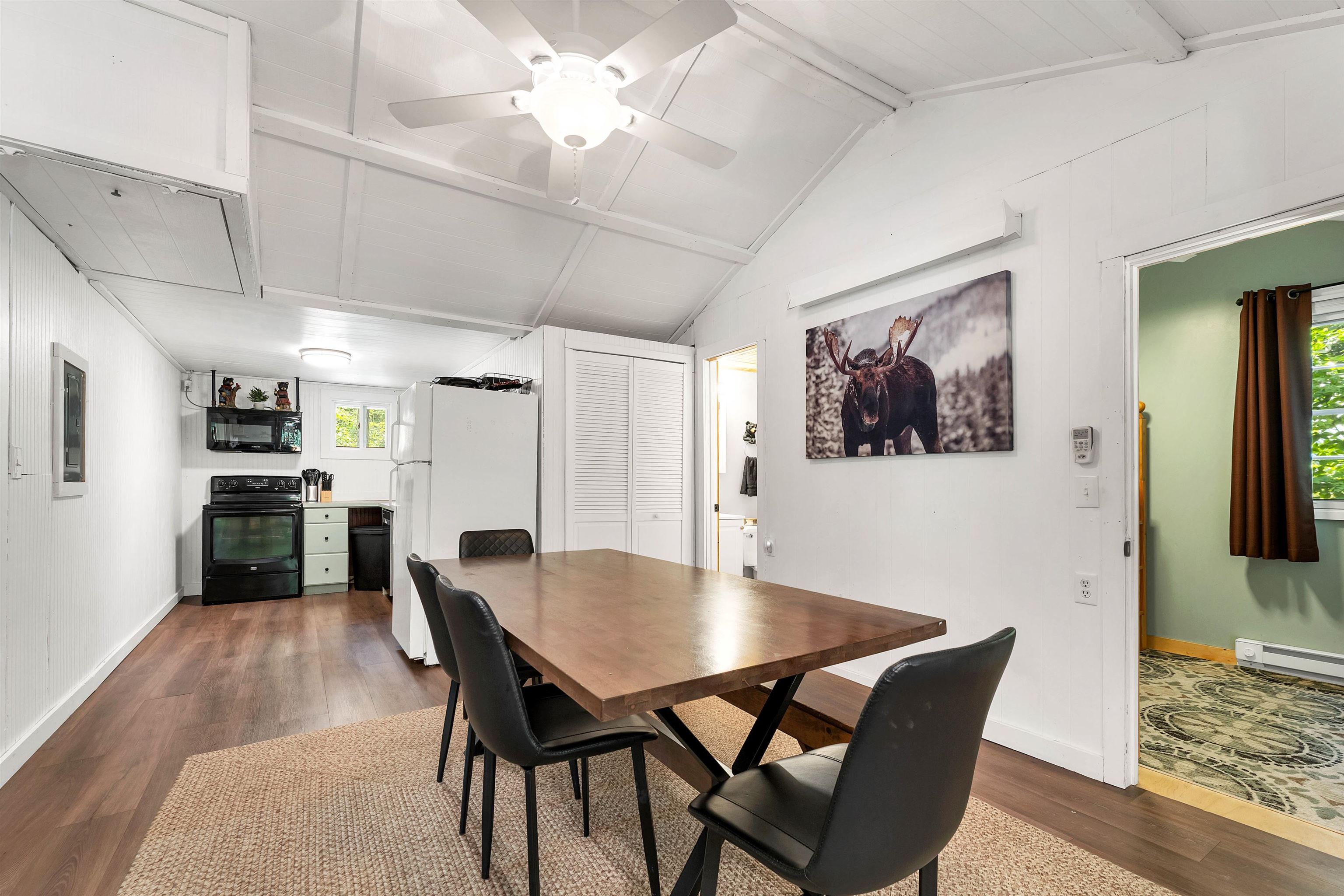 Tamworth, New Hampshire 03886, United States, 3 Bedrooms Bedrooms, ,2 BathroomsBathrooms,Residential,Active,752