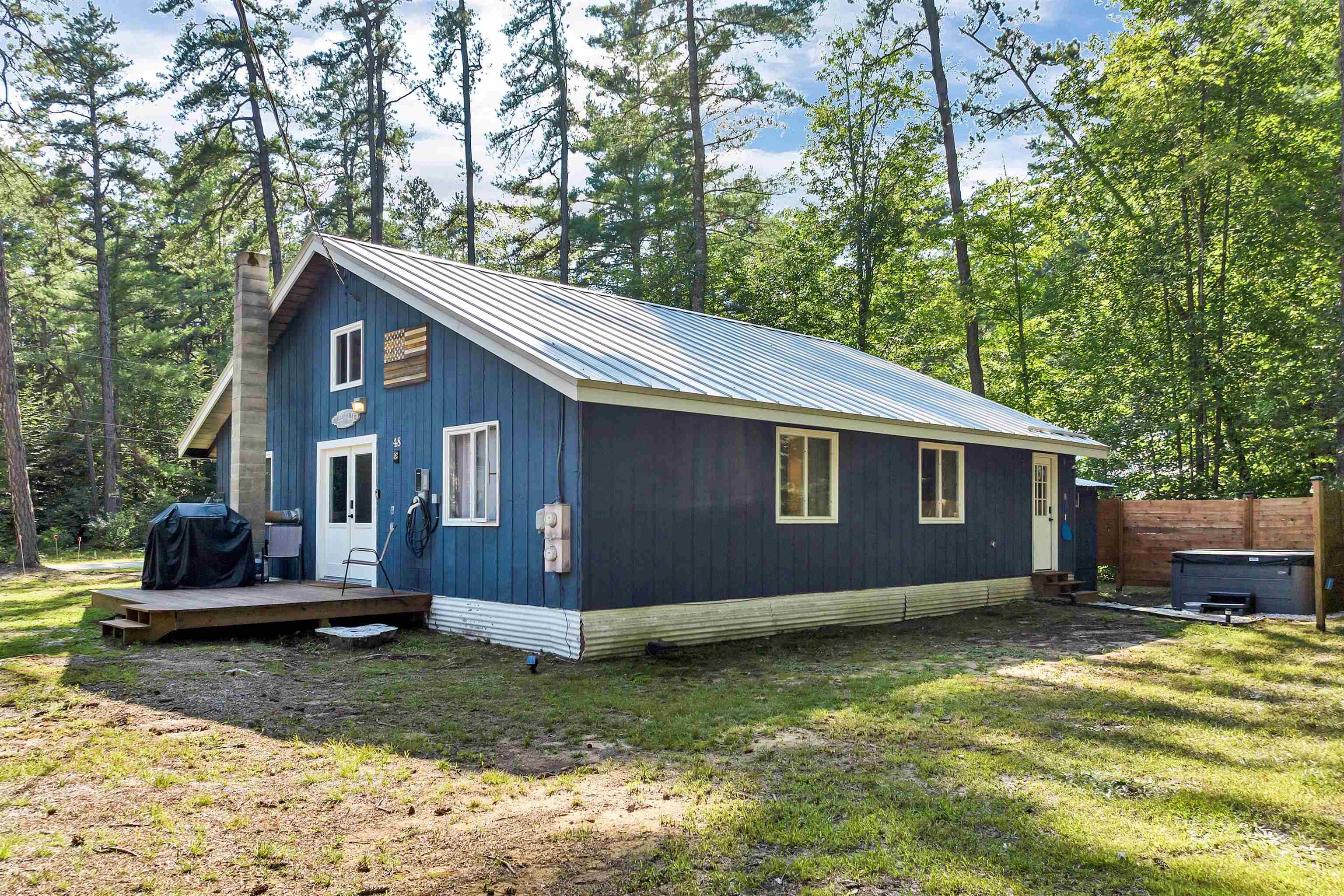 Tamworth, New Hampshire 03886, United States, 3 Bedrooms Bedrooms, ,2 BathroomsBathrooms,Residential,Active,752