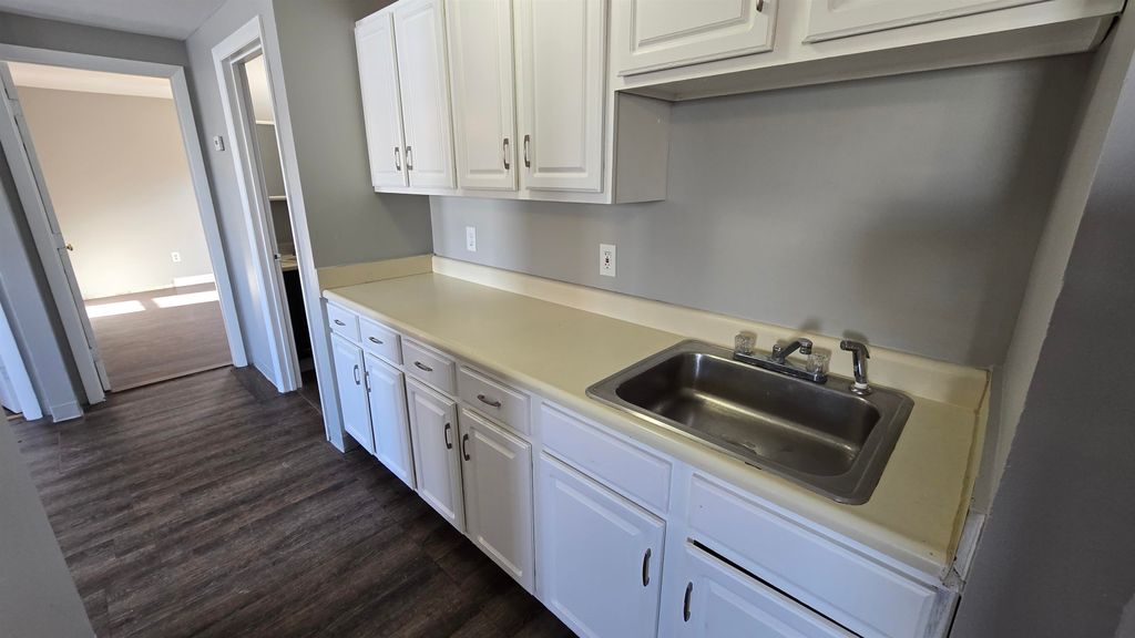 Photo of 26 Ledge Street #B, Nashua, NH 03060 (MLS # 5077792)