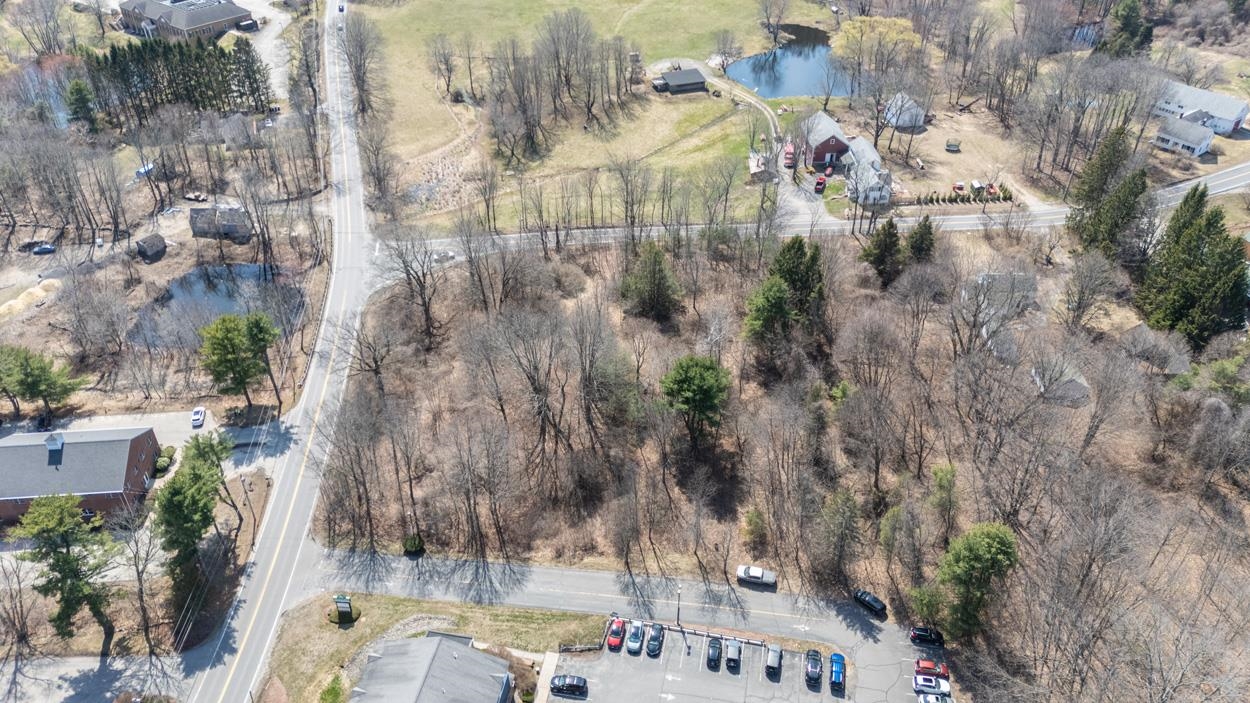 10 Buttrick Road 007/037