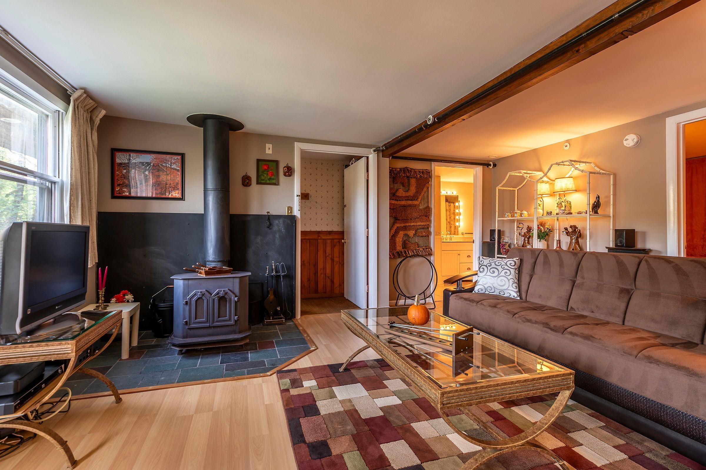 Jamaica, Vermont 05343, United States, 2 Bedrooms Bedrooms, ,1 BathroomBathrooms,Residential,Active,39220