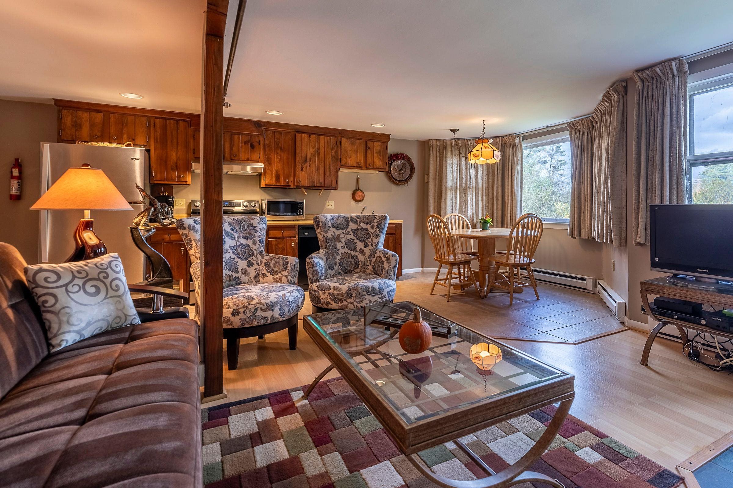 Jamaica, Vermont 05343, United States, 2 Bedrooms Bedrooms, ,1 BathroomBathrooms,Residential,Active,39220