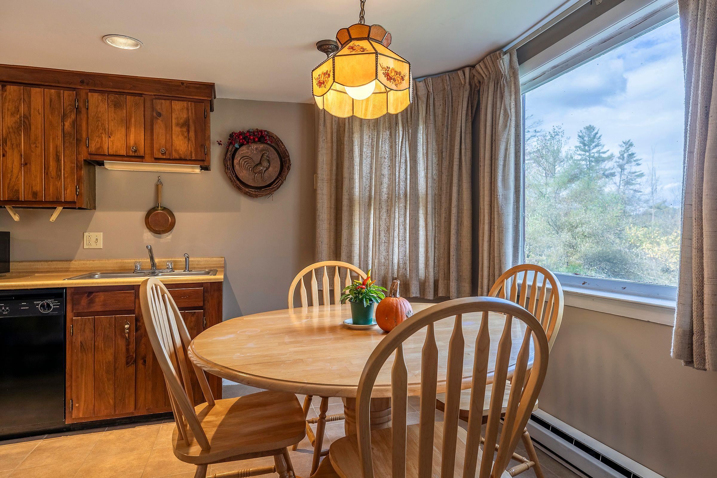 Jamaica, Vermont 05343, United States, 2 Bedrooms Bedrooms, ,1 BathroomBathrooms,Residential,Active,39220