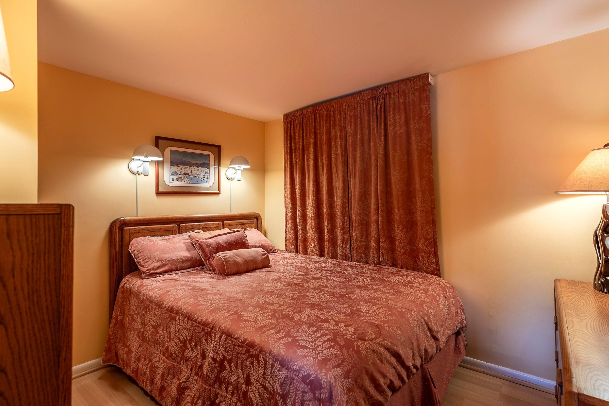 Jamaica, Vermont 05343, United States, 2 Bedrooms Bedrooms, ,1 BathroomBathrooms,Residential,Active,39220