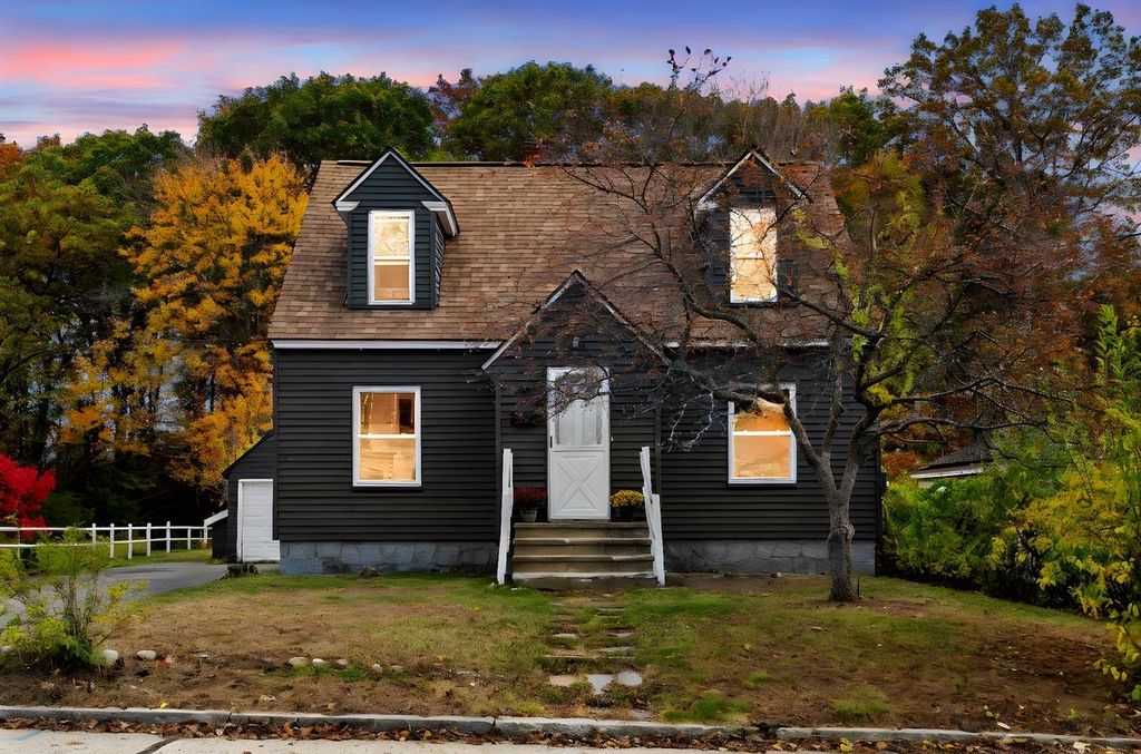 Photo of 311 Vinton Street, Manchester, NH 03103 (MLS # 5067609)