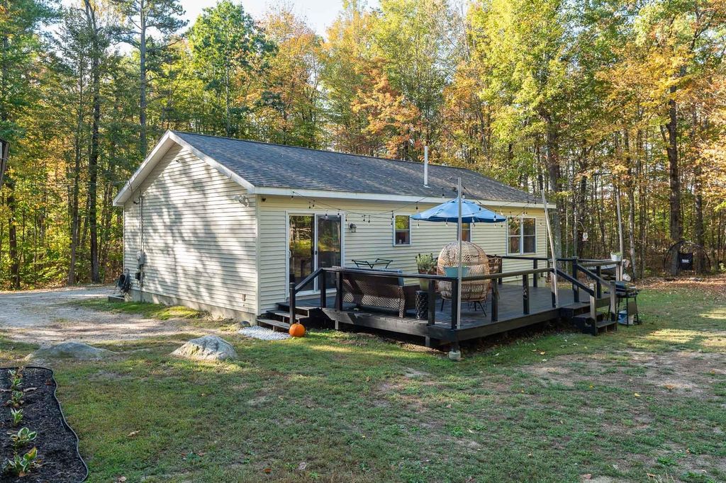 Photo of 10 Moose Crossing Road, Effingham, NH 03882 (MLS # 5067504)