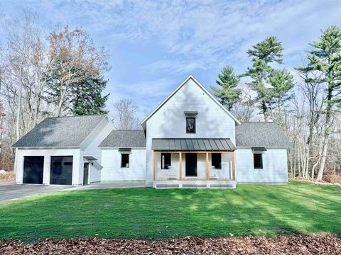 Photo of 18 Woodland Grove Road, Conway, NH 03818 (MLS # 5061338)