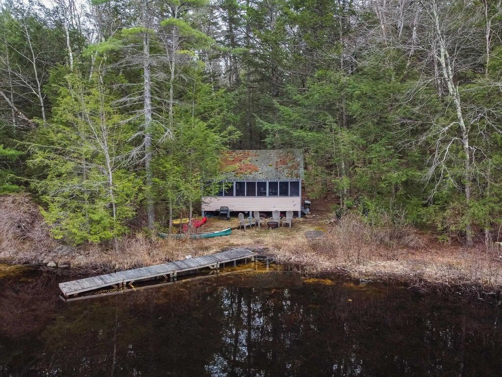 Photo of 153 Scoby Wood Lane, Francestown, NH 03043 (MLS # 5085333)