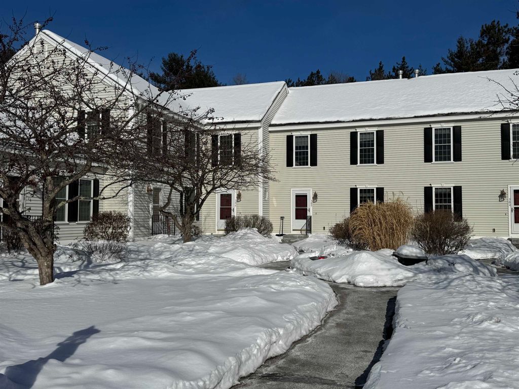 Photo of 306 River Grant Drive #306, Hopkinton, NH 03229 (MLS # 5075480)