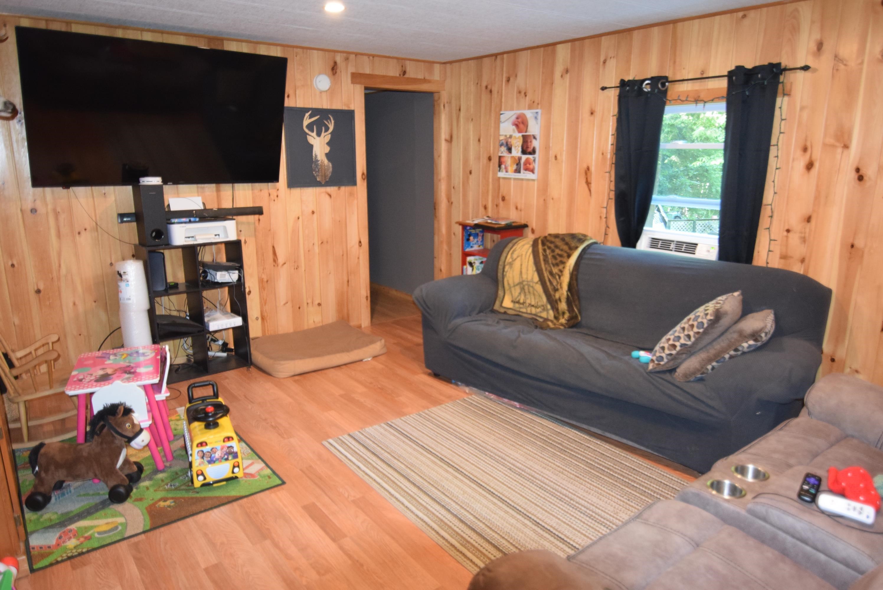 4 Turf Way