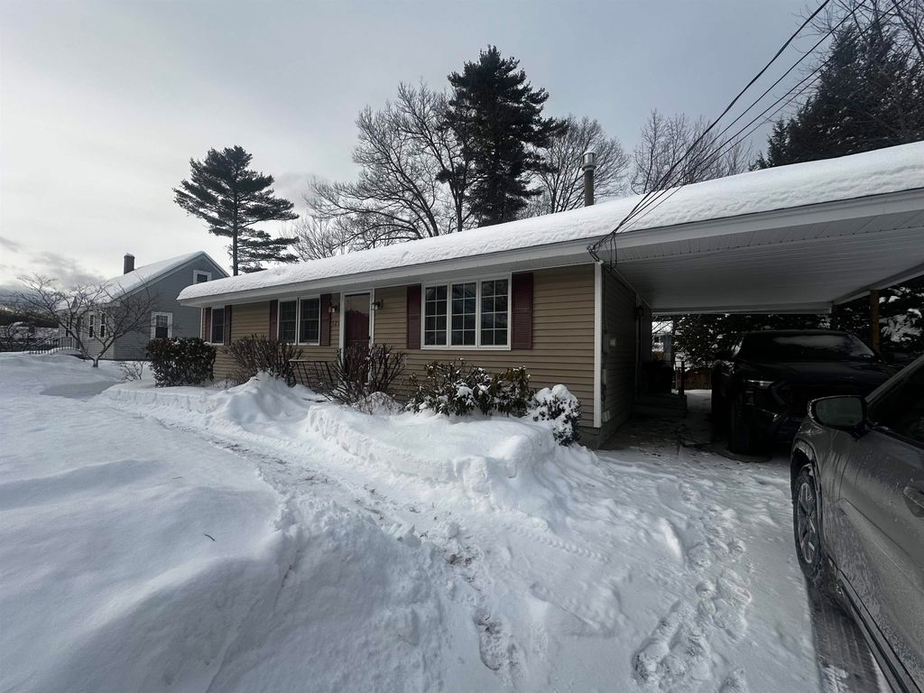 Photo of 121 Mccarthy Street, Manchester, NH 03104 (MLS # 5077718)