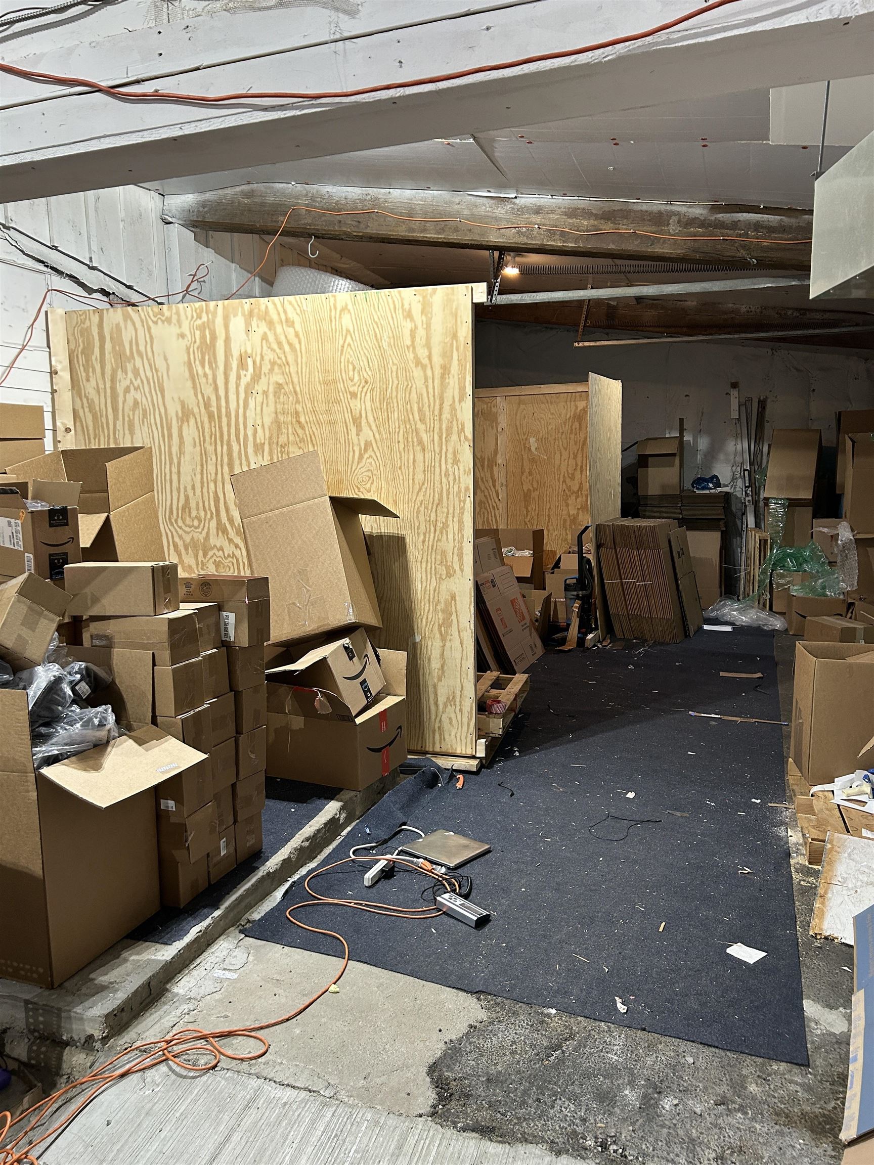 516 Mammoth Road B2/U2