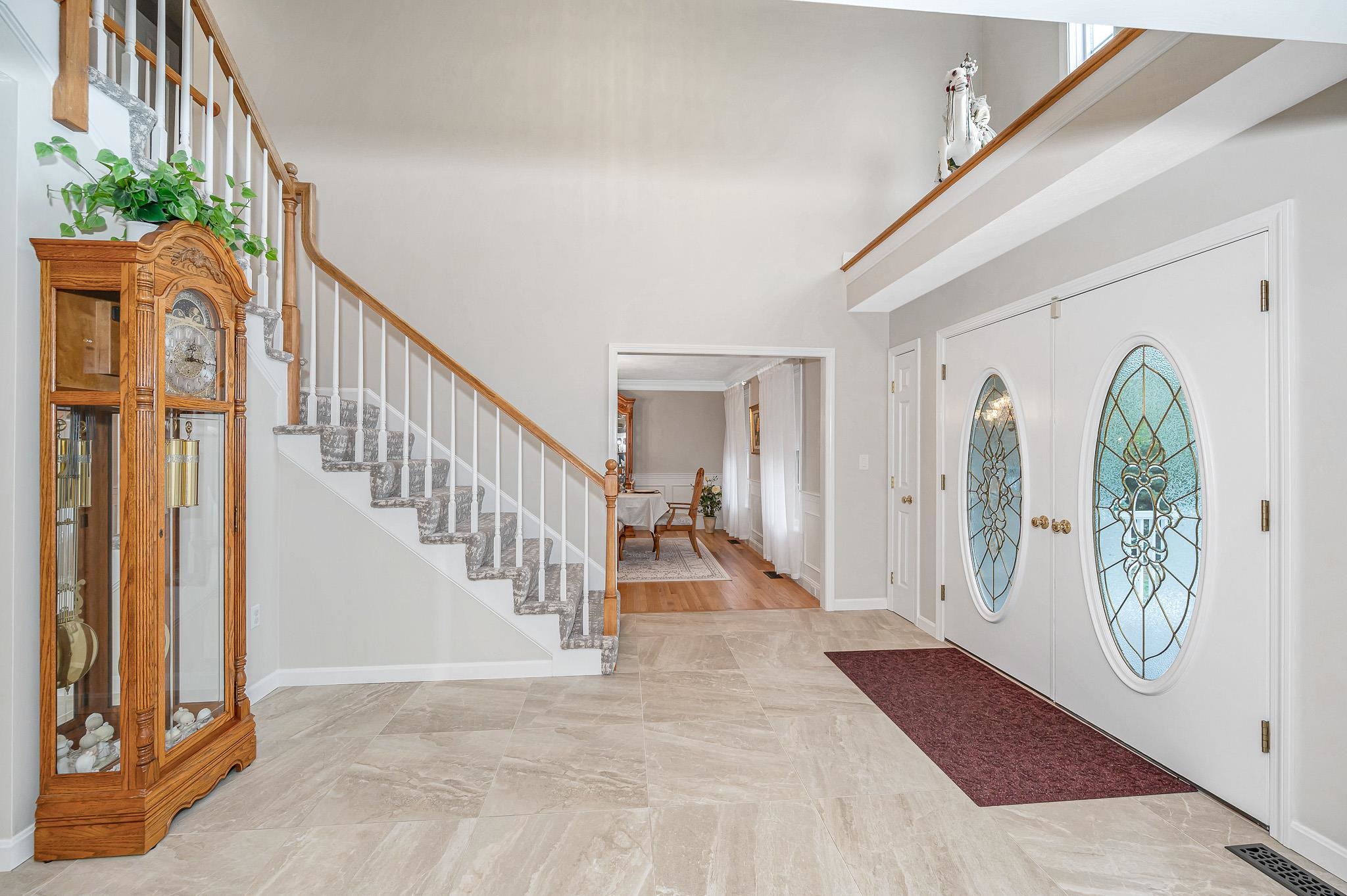 7 Lyons Way
