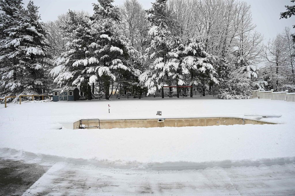 Photo of 4 Westview Drive, Derry, NH 03038 (MLS # 5078148)