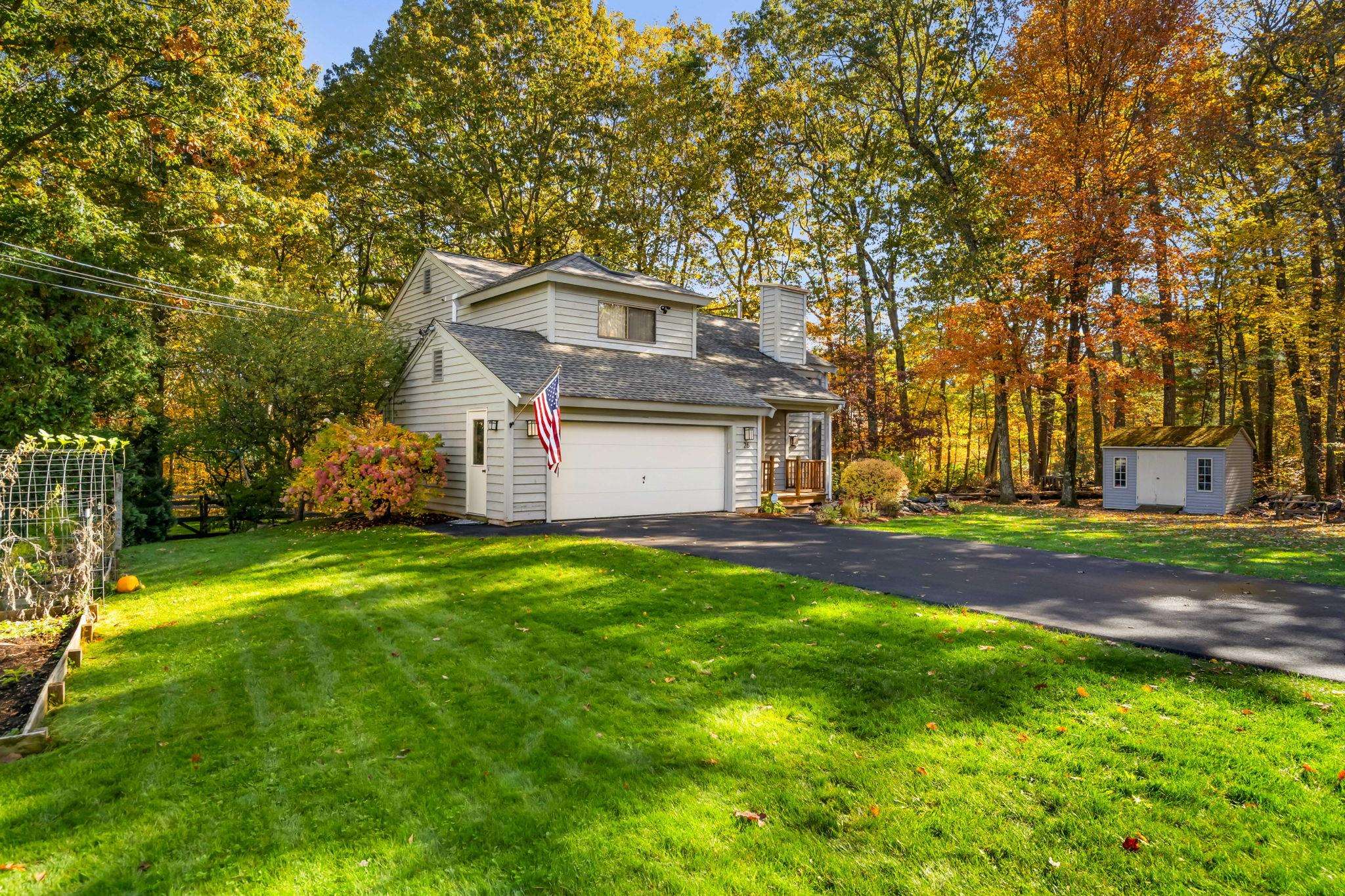 26 Colony Brook Lane