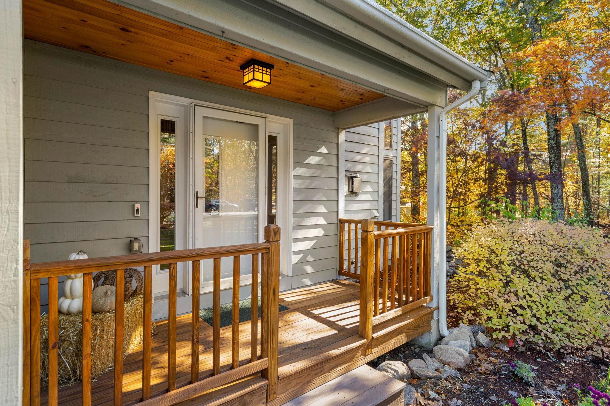 26 Colony Brook Lane