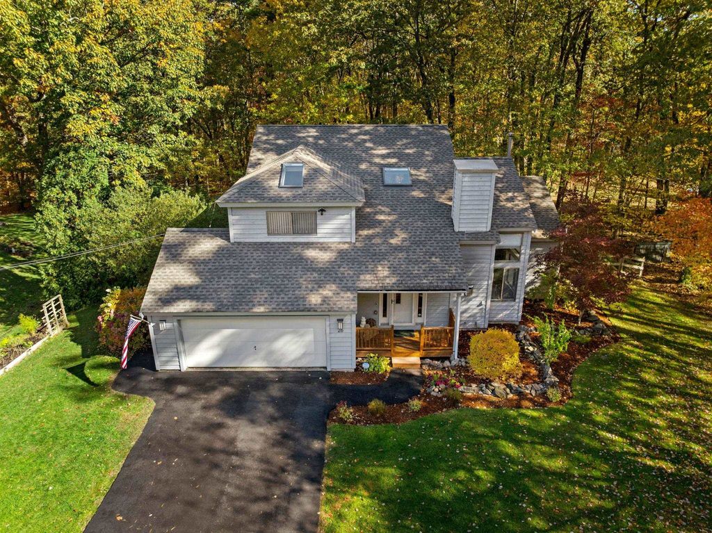 Photo of 26 Colony Brook Lane, Derry, NH 03038 (MLS # 5067069)