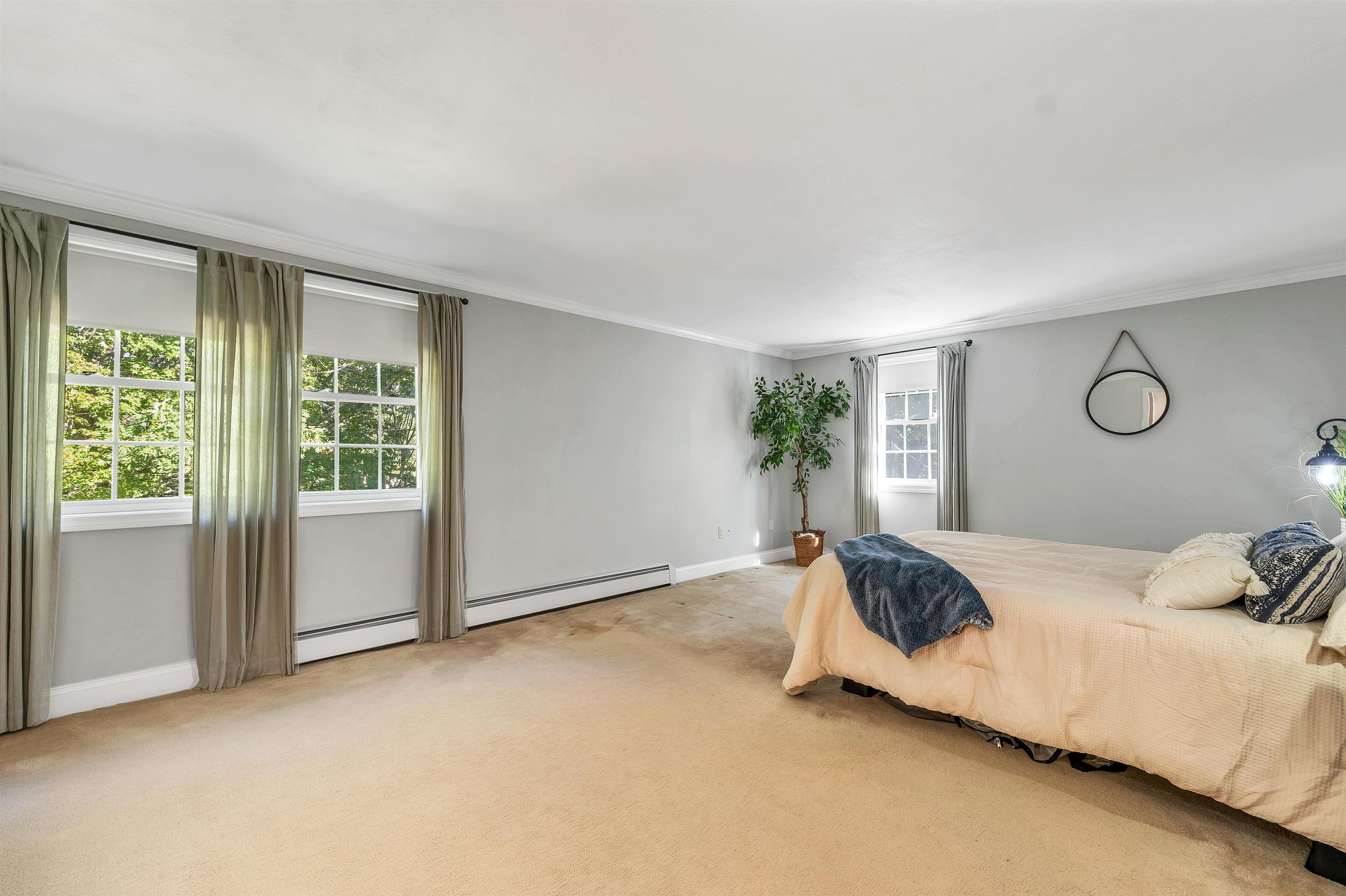 Hampstead, New Hampshire 03841, United States, 3 Bedrooms Bedrooms, ,2 BathroomsBathrooms,Residential,Active,224403