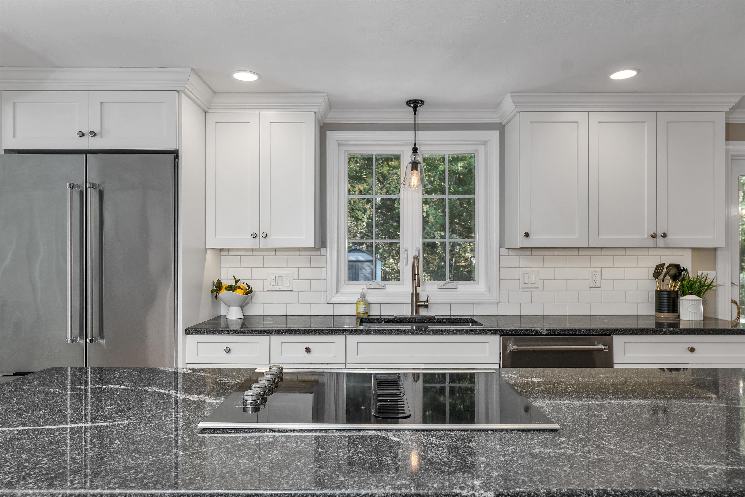 Hampstead, New Hampshire 03841, United States, 3 Bedrooms Bedrooms, ,2 BathroomsBathrooms,Residential,Active,224403