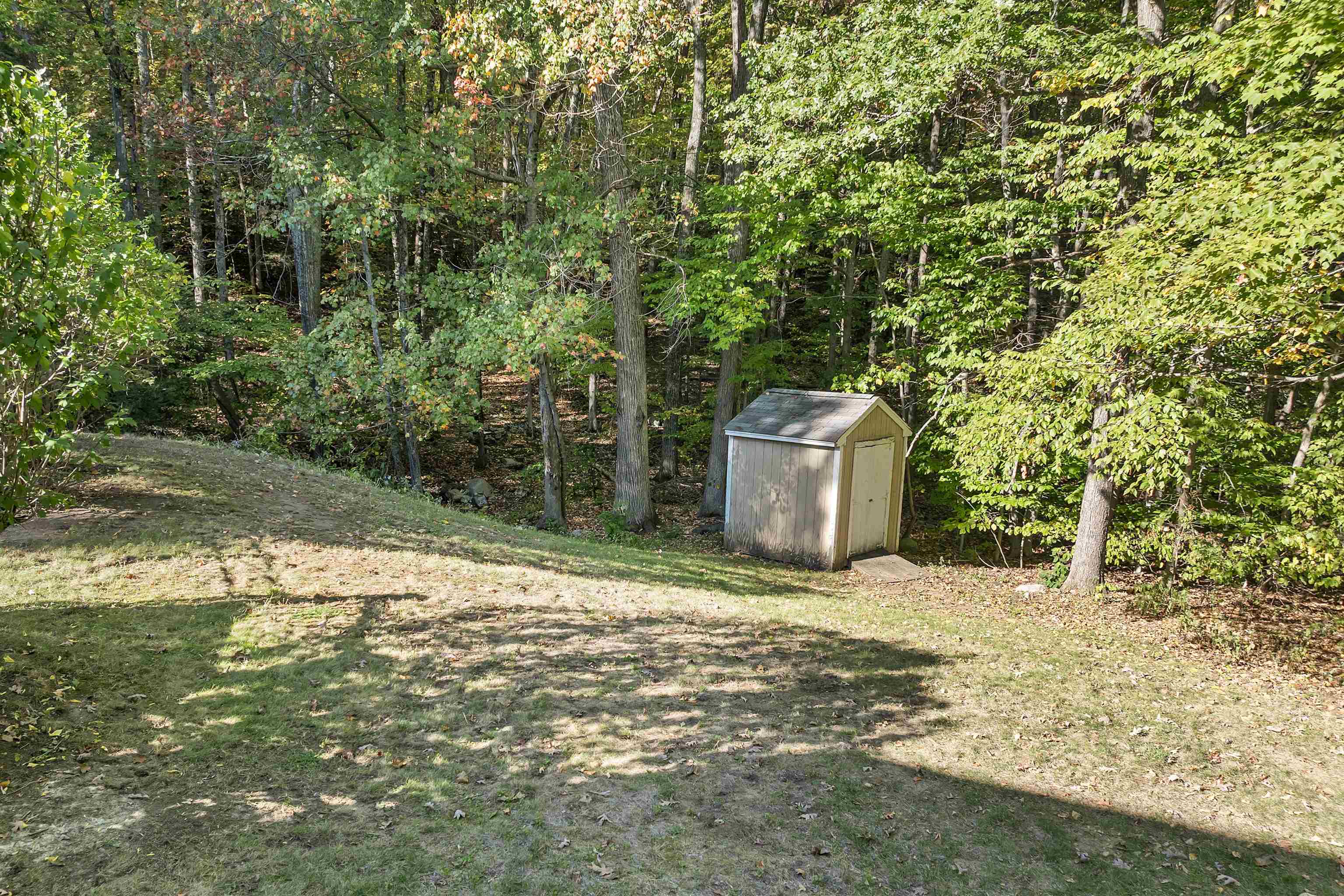 Hampstead, New Hampshire 03841, United States, 3 Bedrooms Bedrooms, ,2 BathroomsBathrooms,Residential,Active,224403