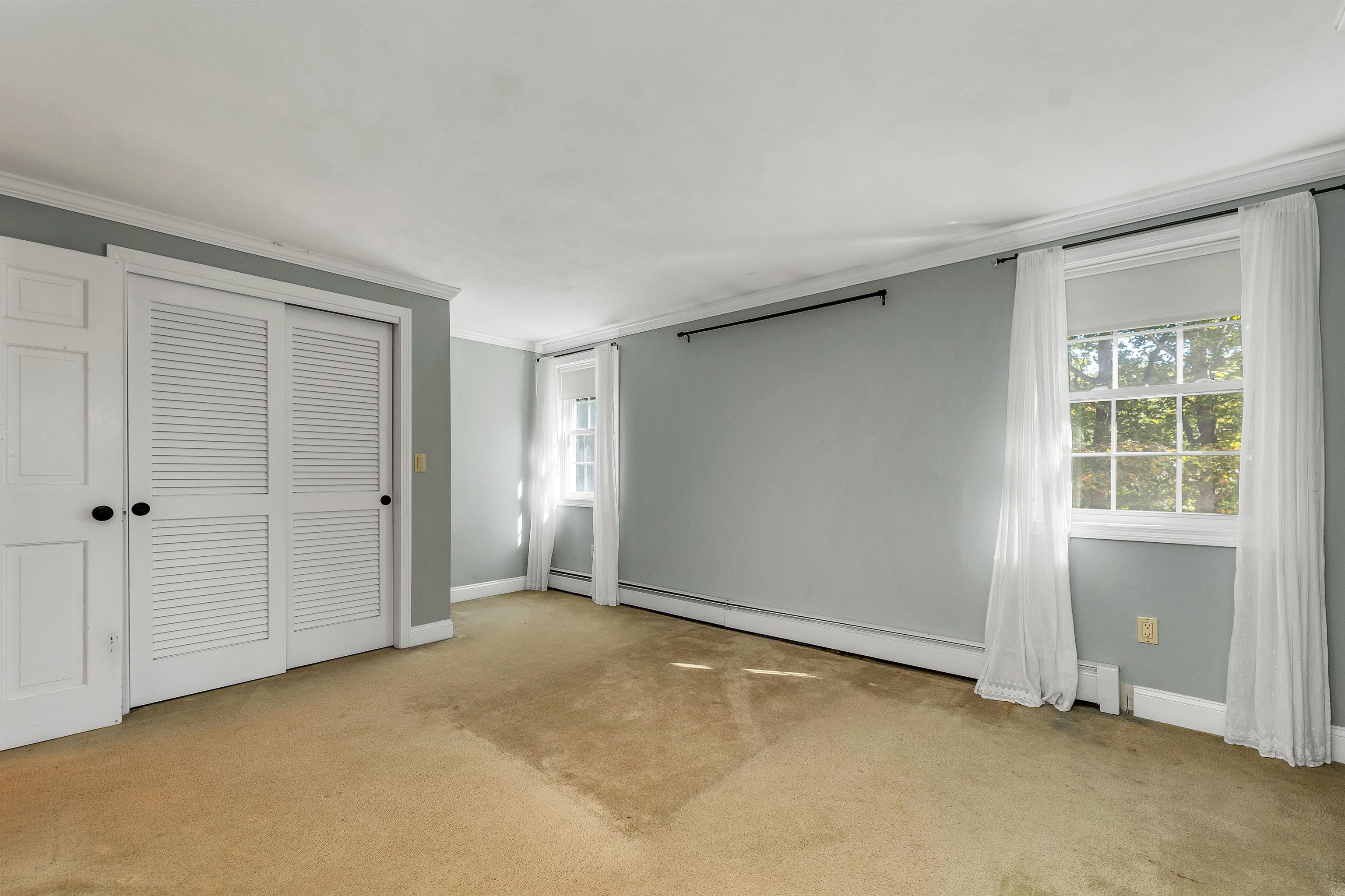 Hampstead, New Hampshire 03841, United States, 3 Bedrooms Bedrooms, ,2 BathroomsBathrooms,Residential,Active,224403