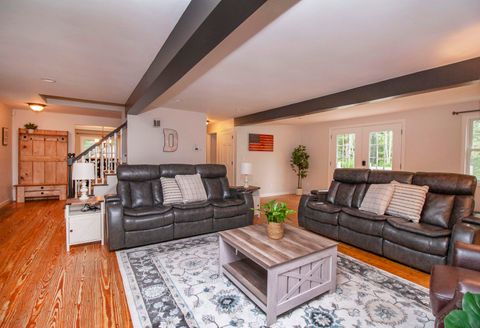 96 Pond View Drive Auburn NH 03032