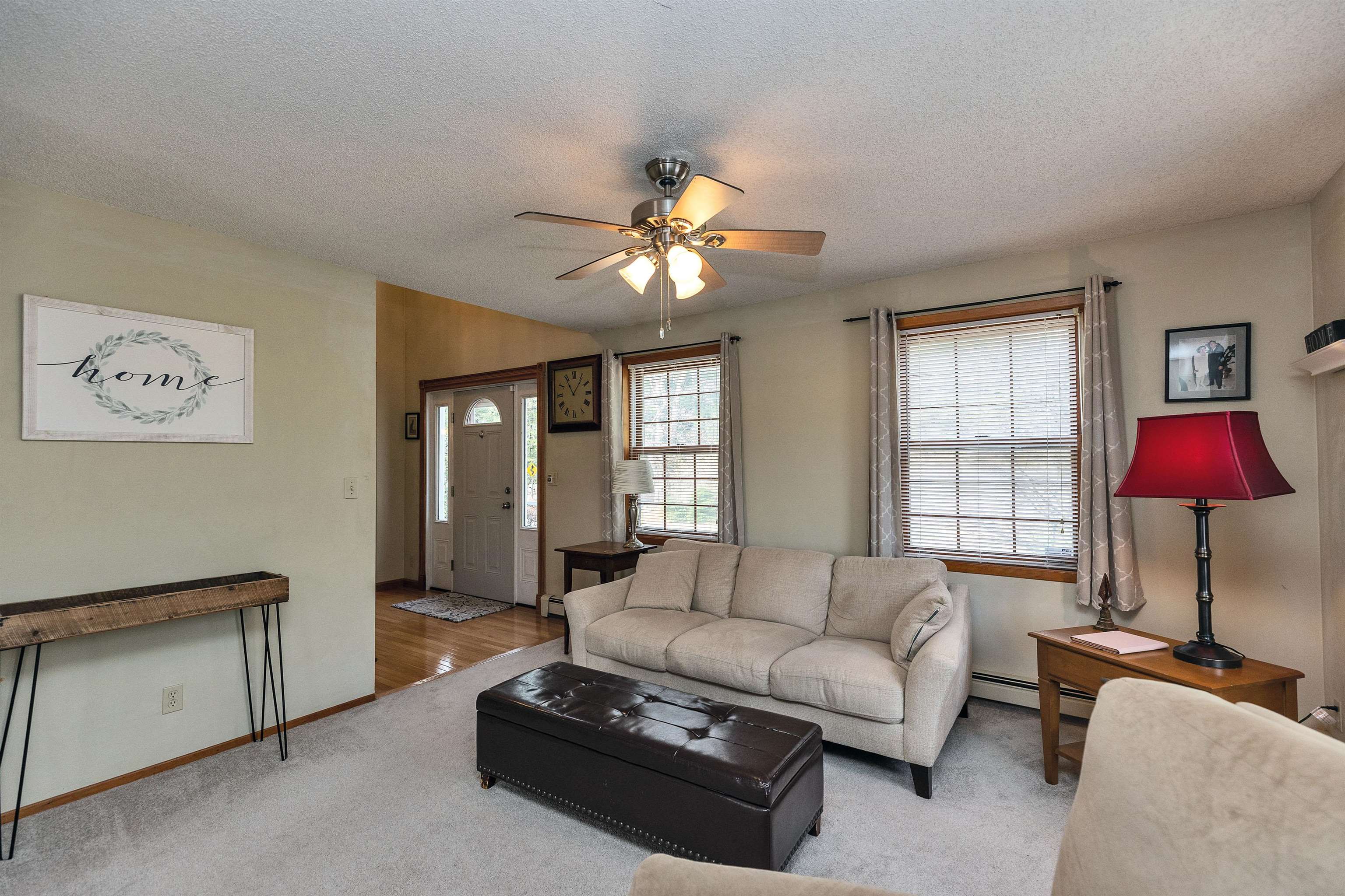 New Boston, New Hampshire 03070, United States, 3 Bedrooms Bedrooms, ,2 BathroomsBathrooms,Residential,Pending,105860