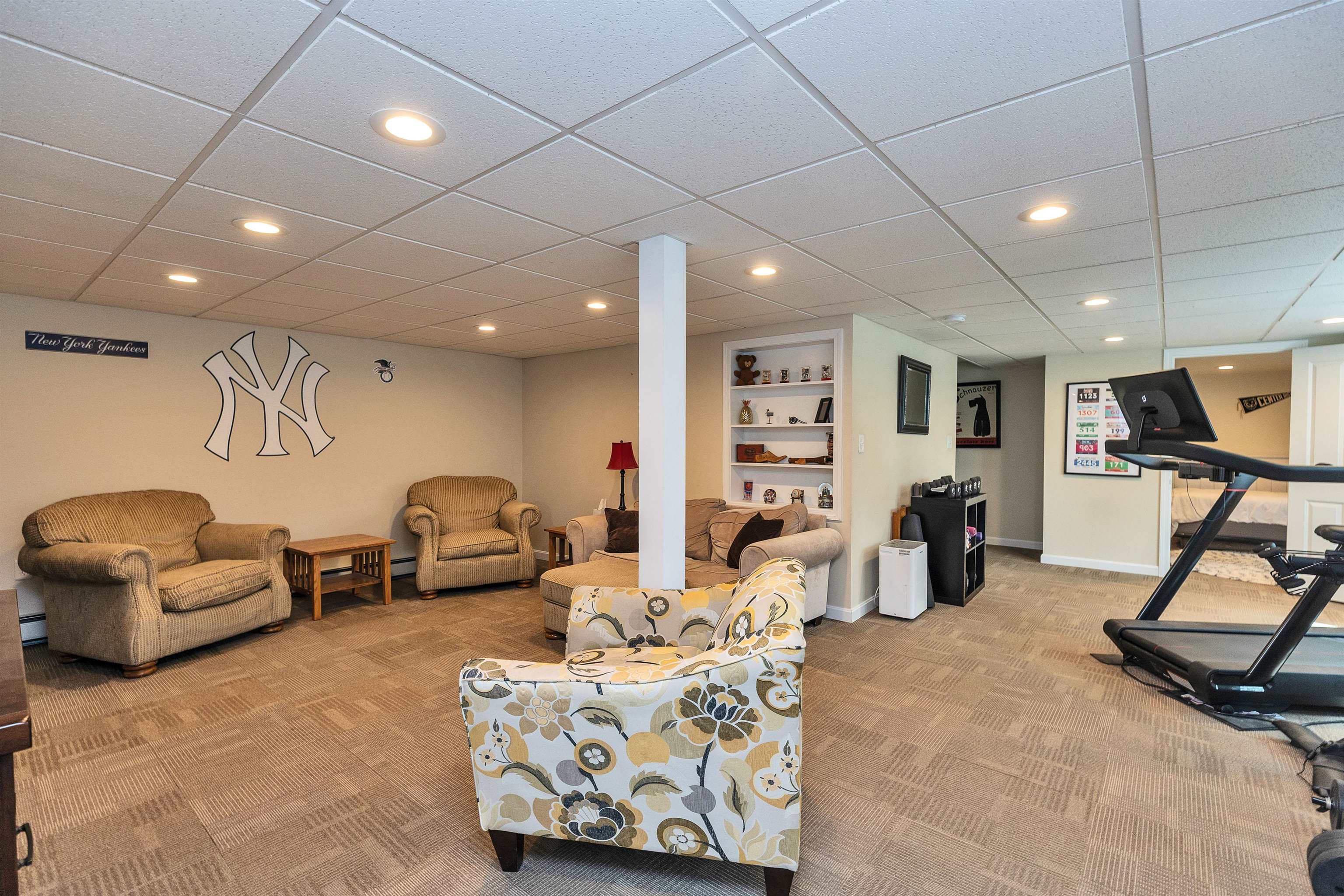 New Boston, New Hampshire 03070, United States, 3 Bedrooms Bedrooms, ,2 BathroomsBathrooms,Residential,Pending,105860