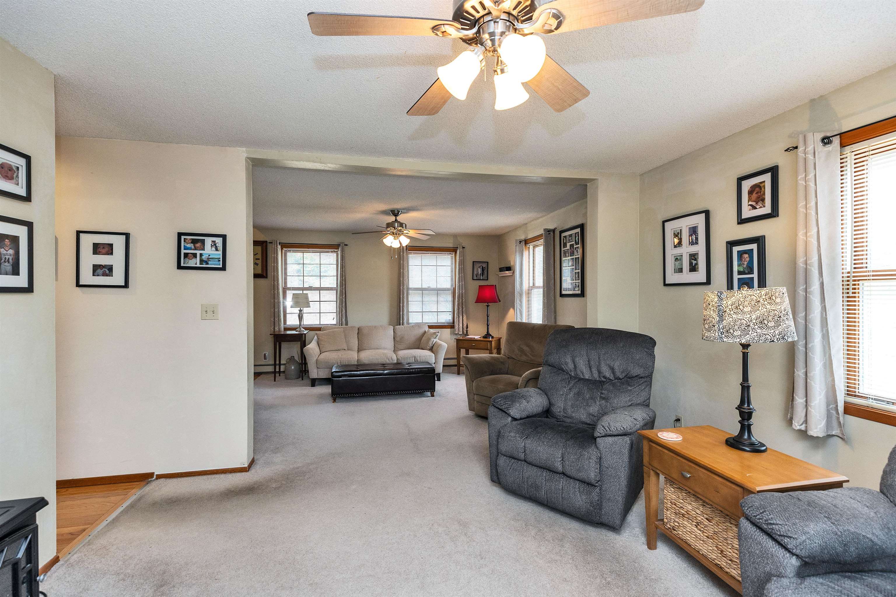 New Boston, New Hampshire 03070, United States, 3 Bedrooms Bedrooms, ,2 BathroomsBathrooms,Residential,Pending,105860