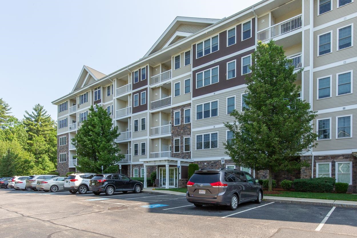 10 Braemoor Woods Road 106