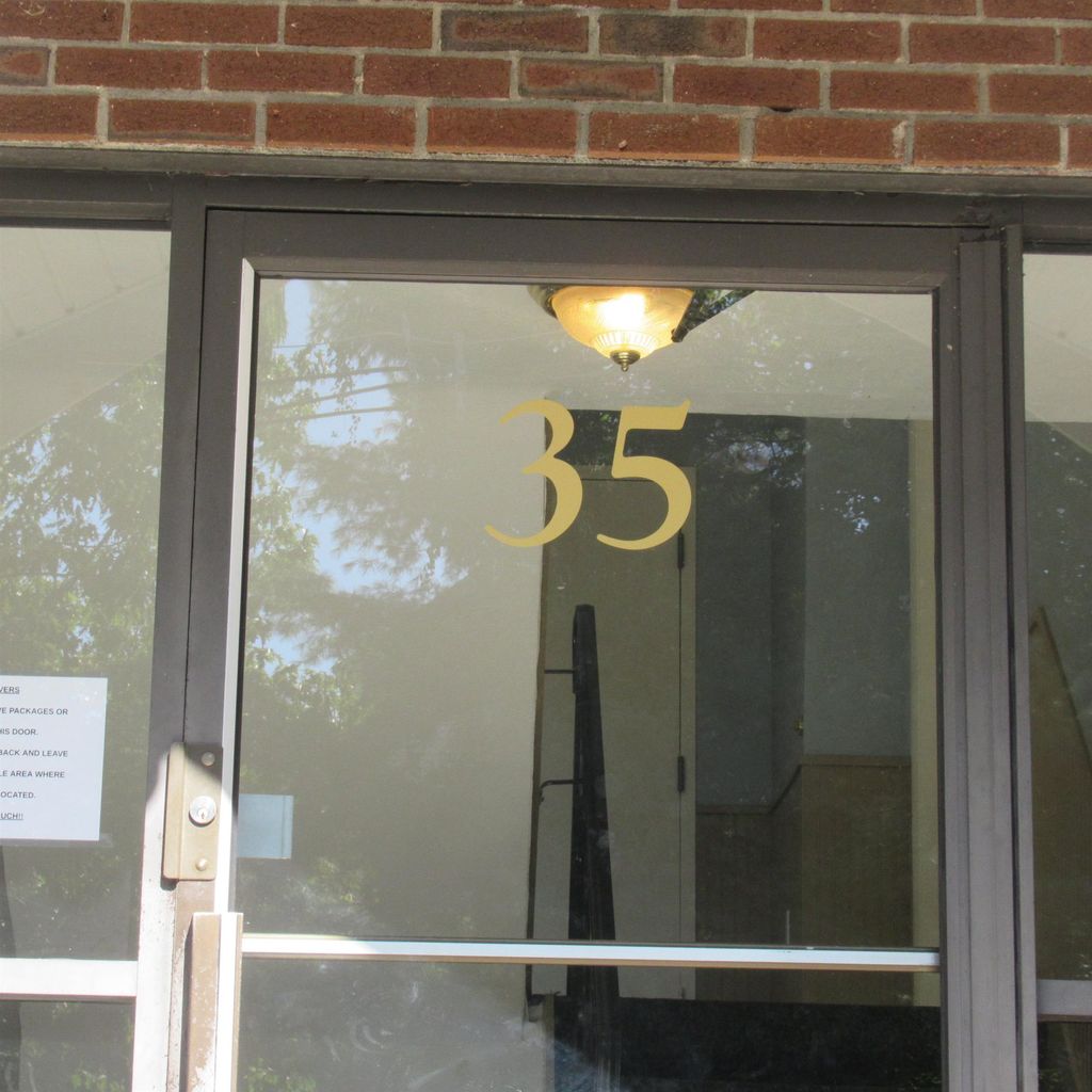 Photo of 35 Andrew Street #25, Manchester, NH 03104 (MLS # 5063794)