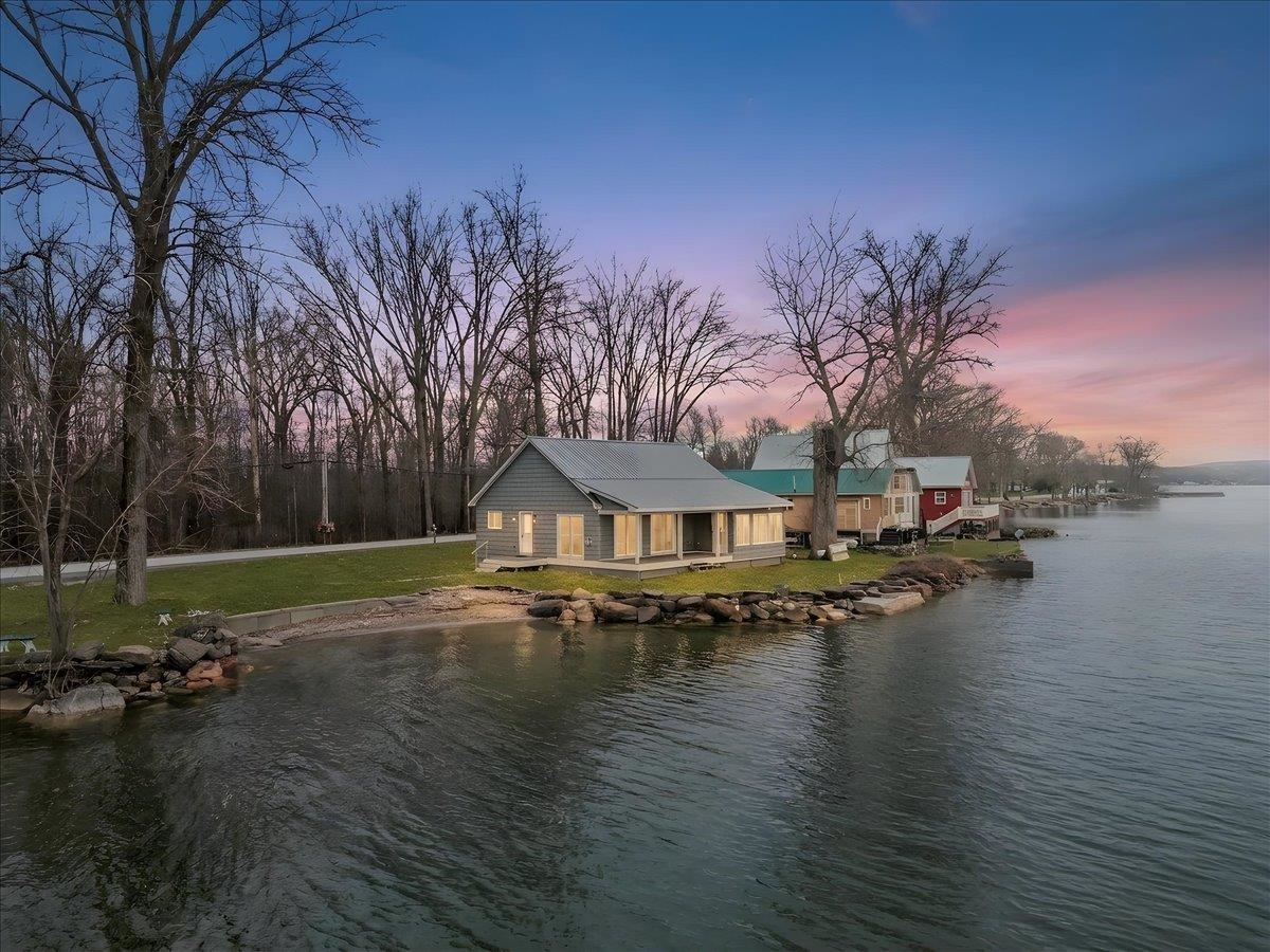 1223 Hathaway Point Road