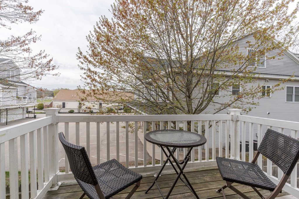 Photo of 7 Harvest Drive, Dover, NH 03820 (MLS # 5087727)