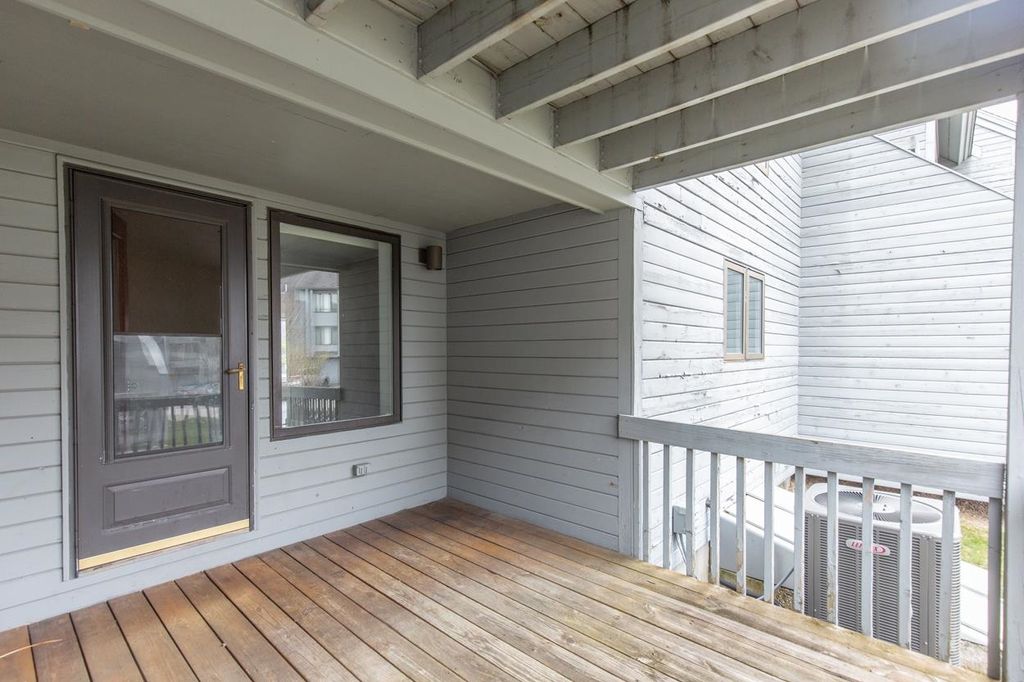 Photo of 5 Tsienneto Road #92, Derry, NH 03038 (MLS # 5083888)