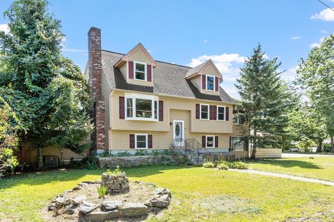 33 Thornton Road Nashua NH 03063