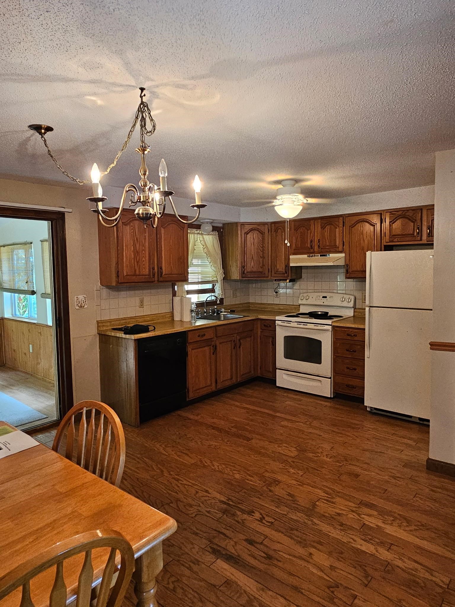 82 Great Brook Road