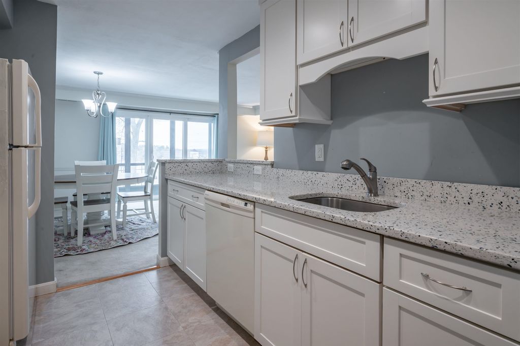 Photo of 33 Spit Brook Road #A2, Nashua, NH 03060 (MLS # 5078337)