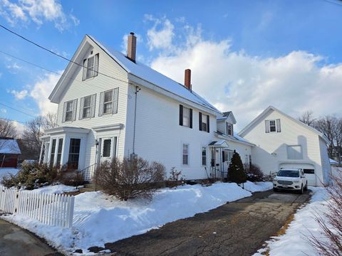 Photo of 25 Pleasant Street, Farmington, NH 03835 (MLS # 5074969)