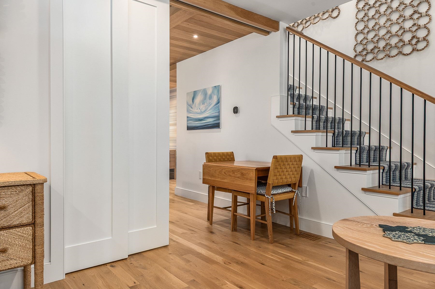 Portsmouth, New Hampshire 03801, United States, 2 Bedrooms Bedrooms, ,2 BathroomsBathrooms,Residential,Active,183653