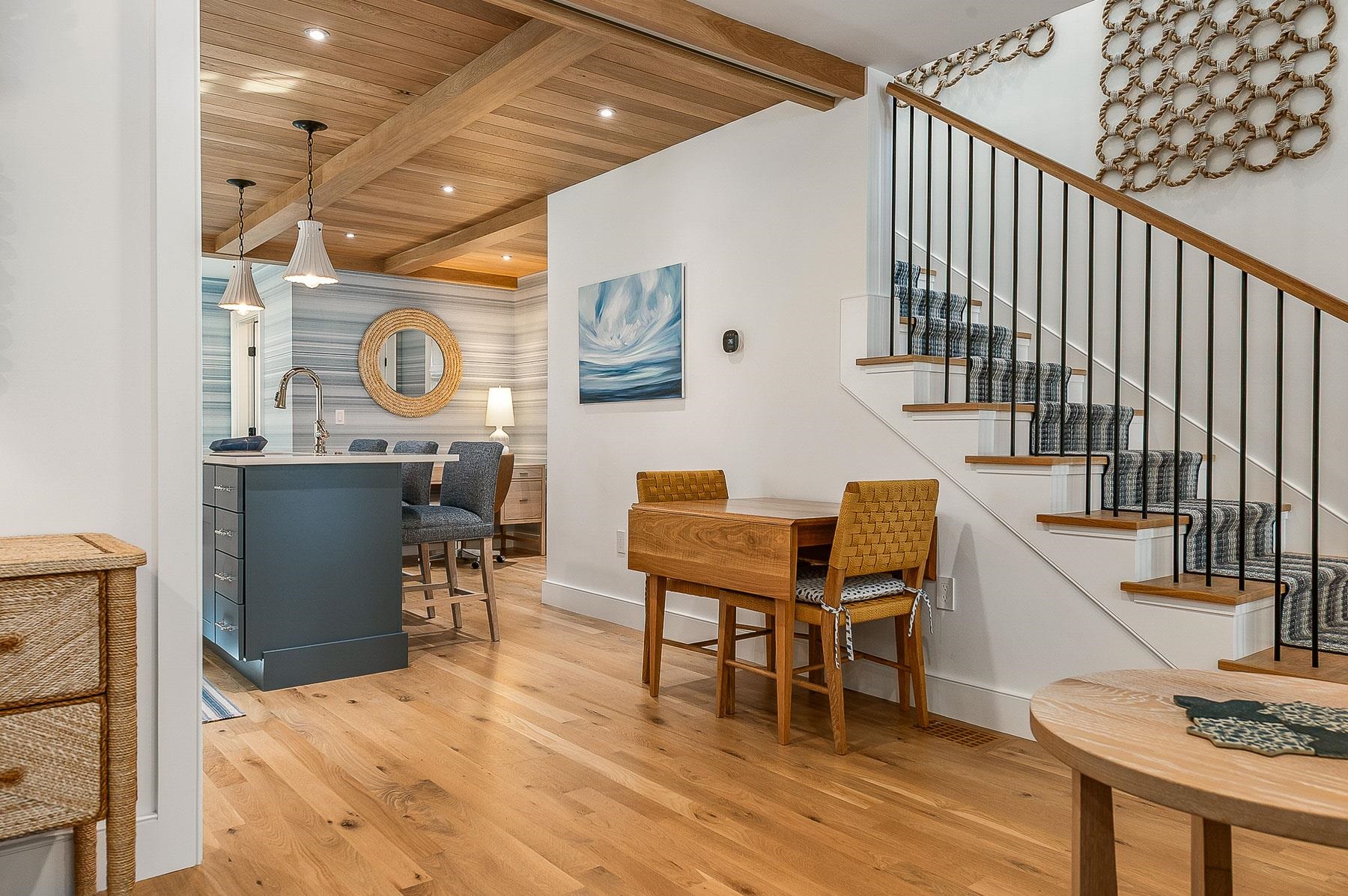 Portsmouth, New Hampshire 03801, United States, 2 Bedrooms Bedrooms, ,2 BathroomsBathrooms,Residential,Active,183653