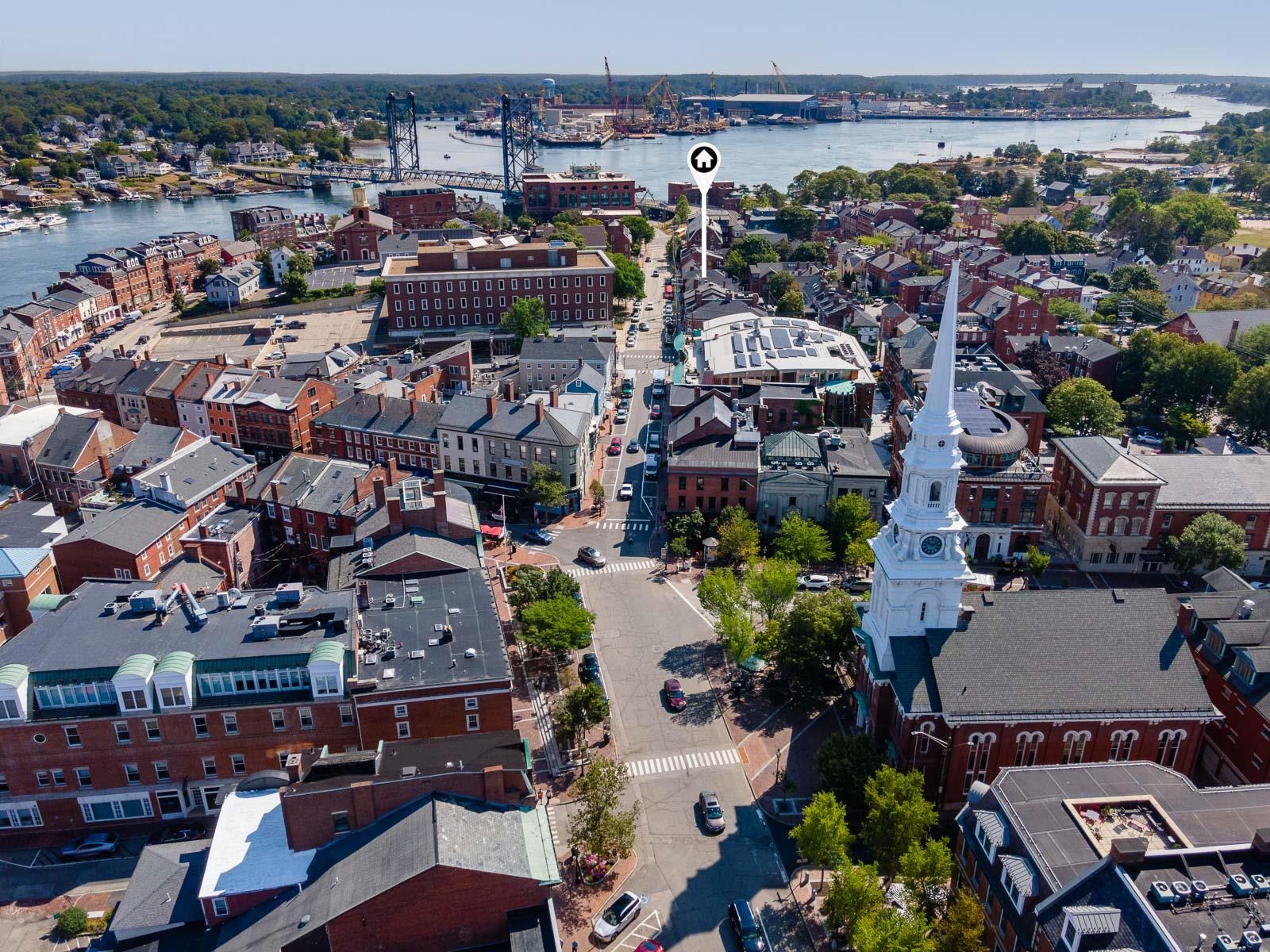 Portsmouth, New Hampshire 03801, United States, 2 Bedrooms Bedrooms, ,2 BathroomsBathrooms,Residential,Active,183653