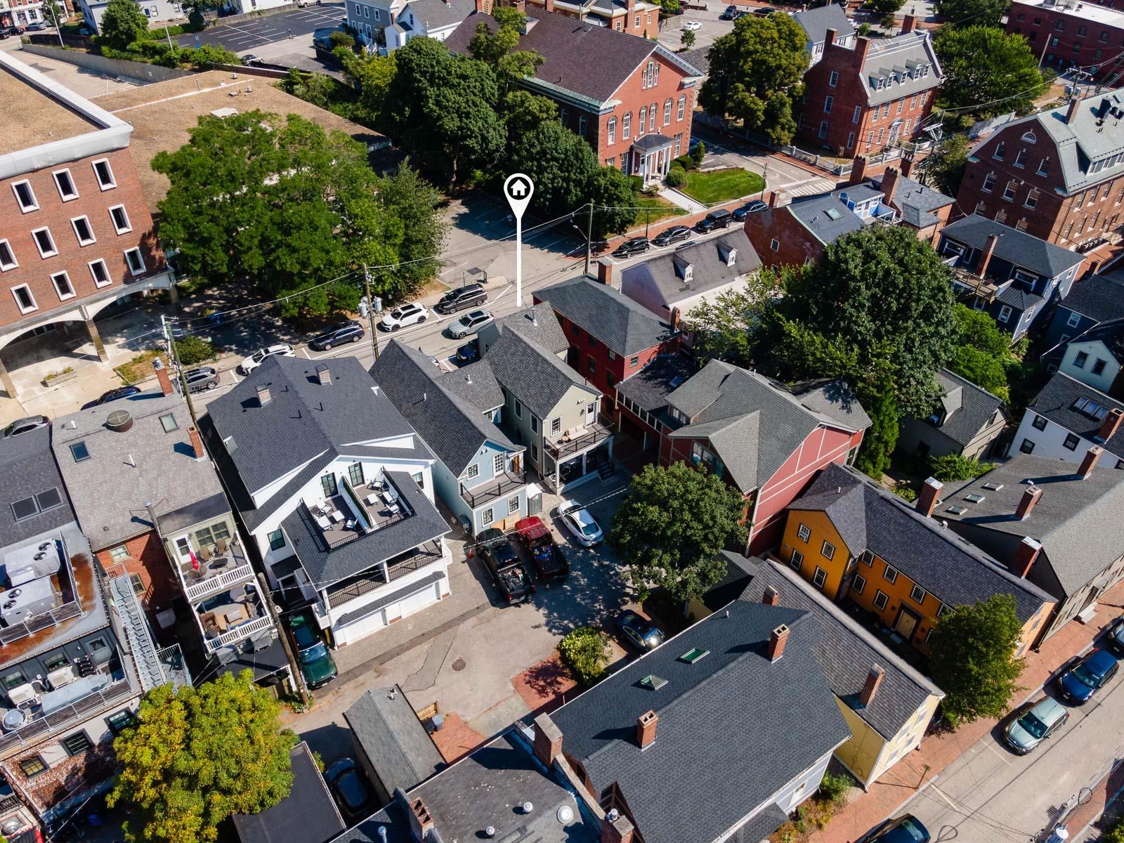 Portsmouth, New Hampshire 03801, United States, 2 Bedrooms Bedrooms, ,2 BathroomsBathrooms,Residential,Active,183653