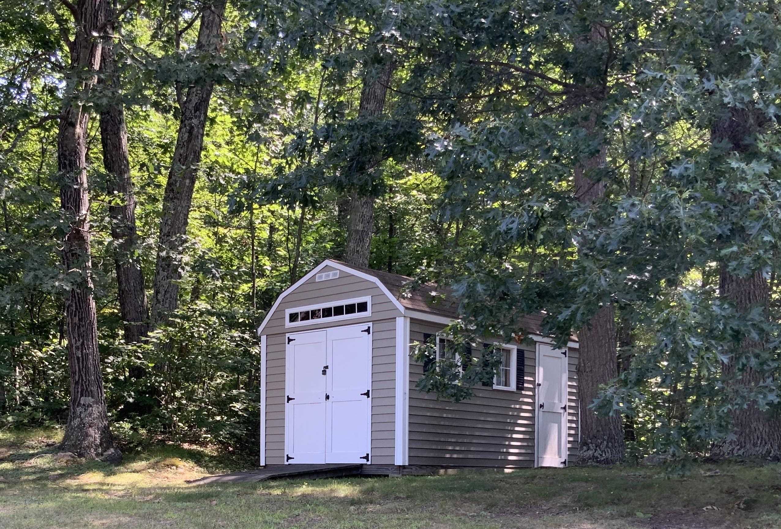 54 James Way