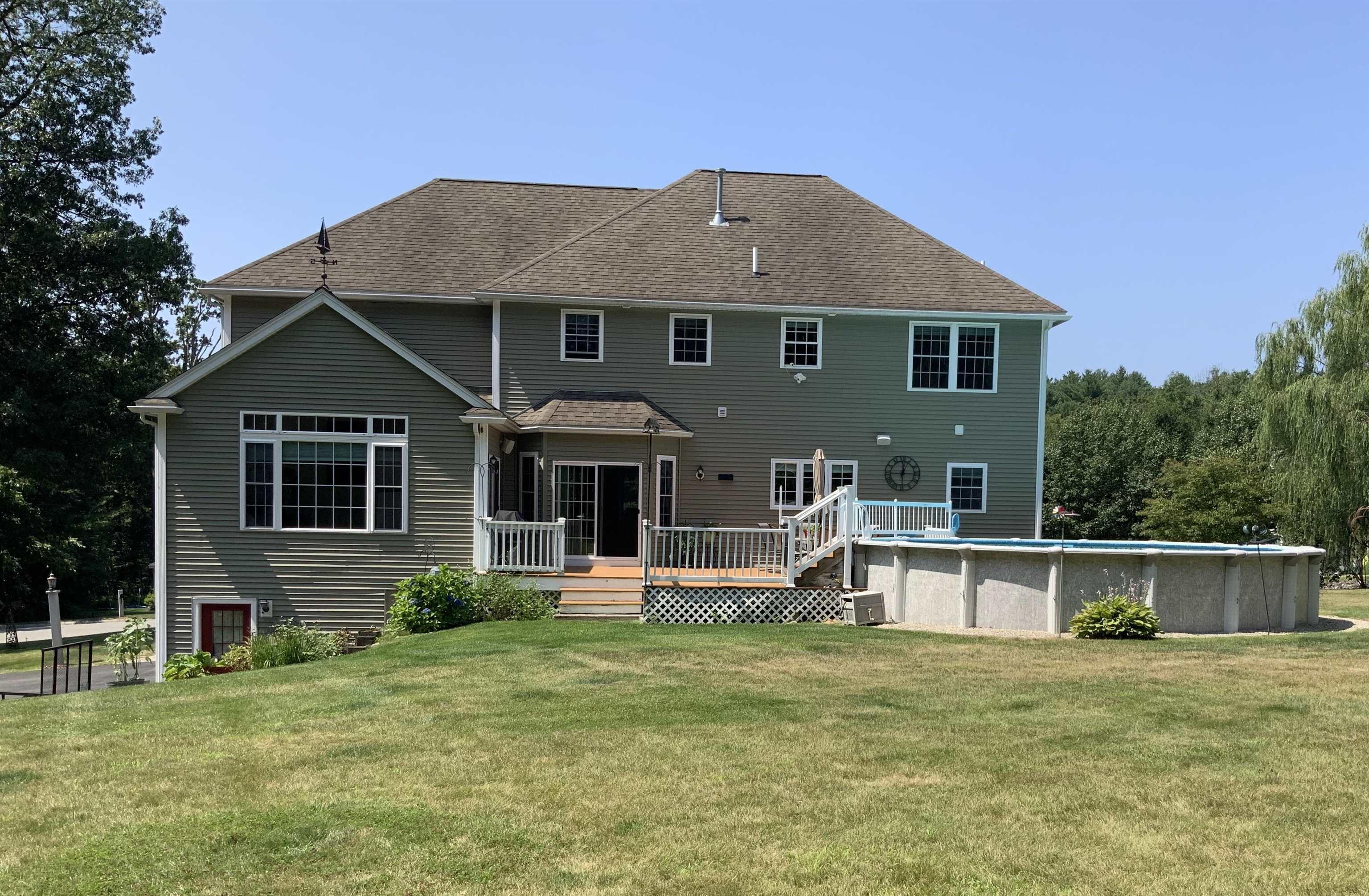 54 James Way