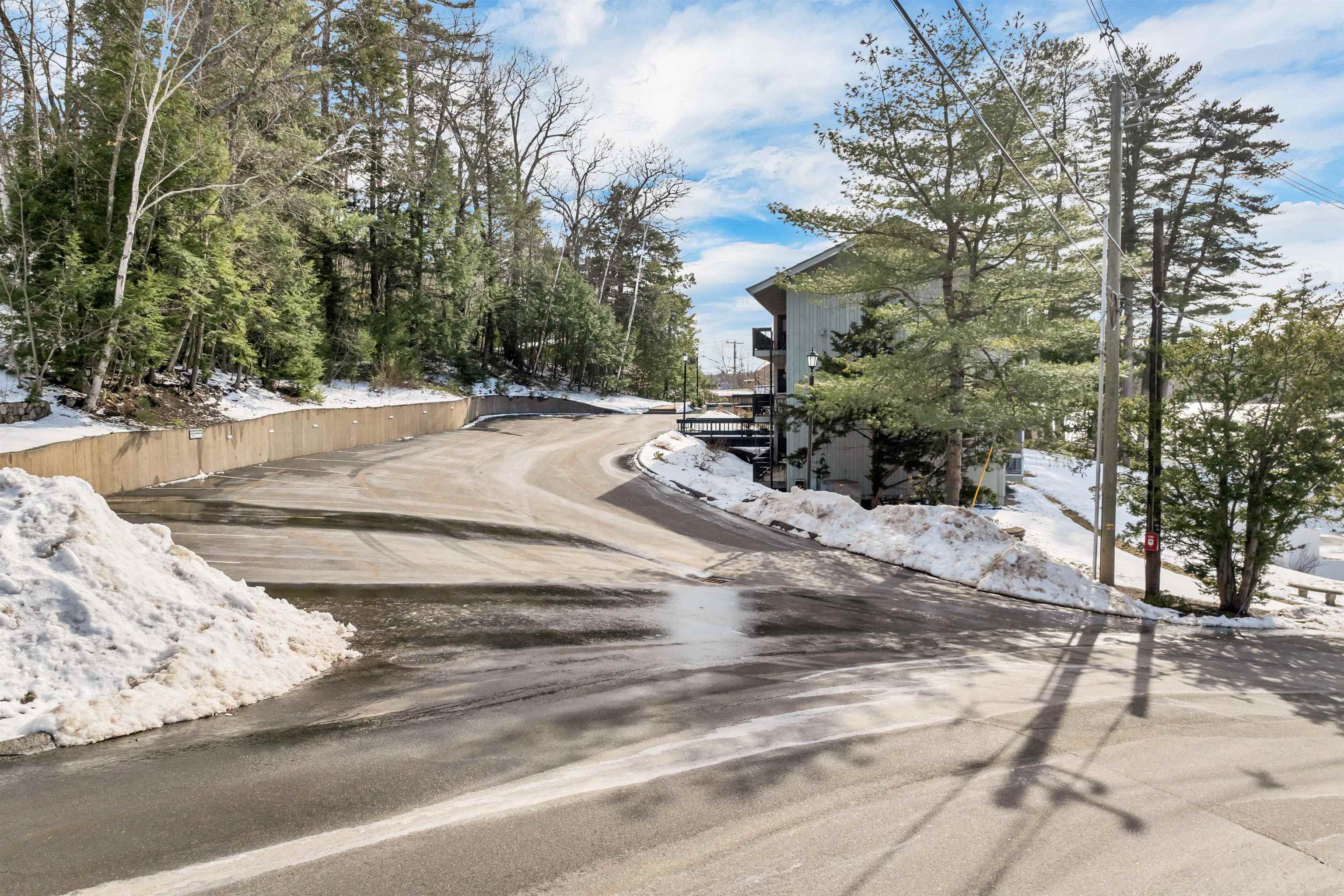 883 Weirs Boulevard 3