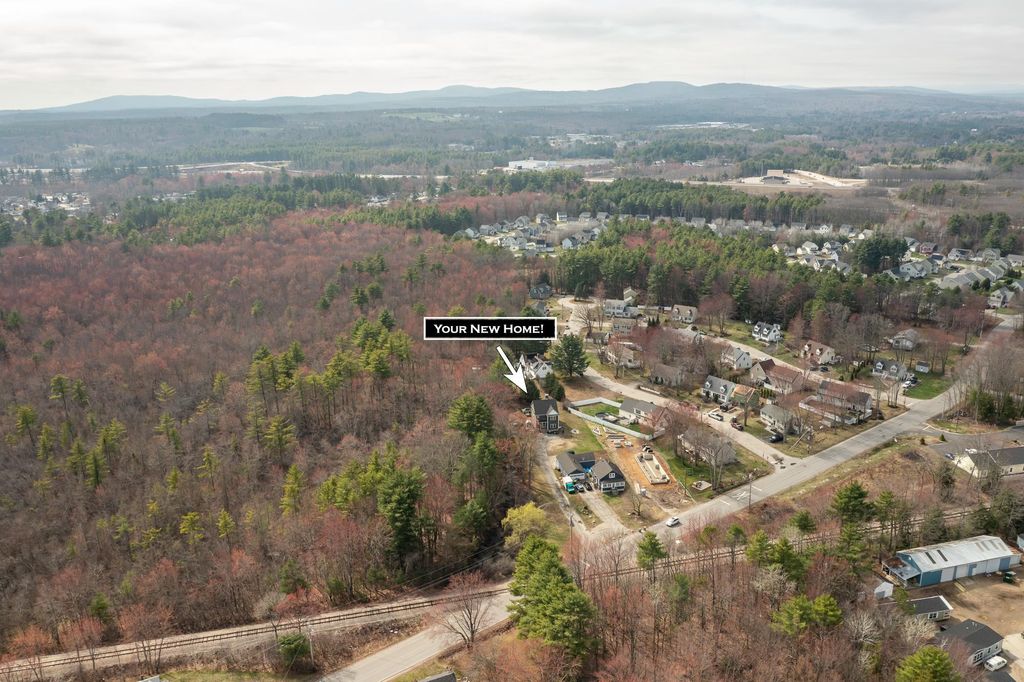 Photo of 10 Norway Plains Road, Rochester, NH 03868 (MLS # 5084103)